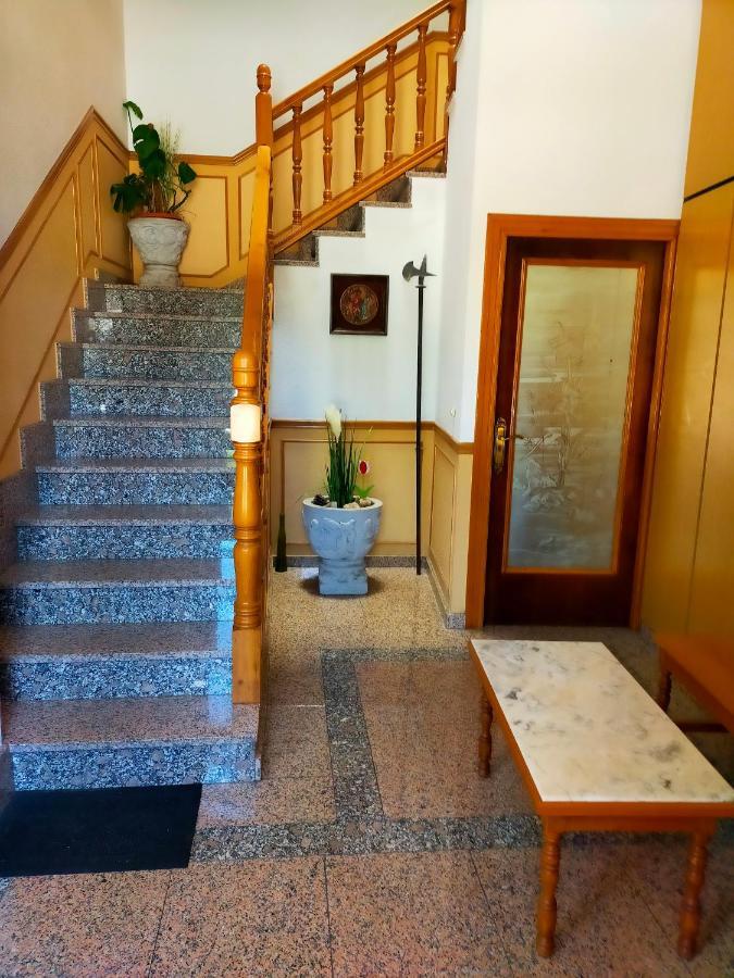 Apartamento En El Casco Antiguo De Понферрада Екстер'єр фото